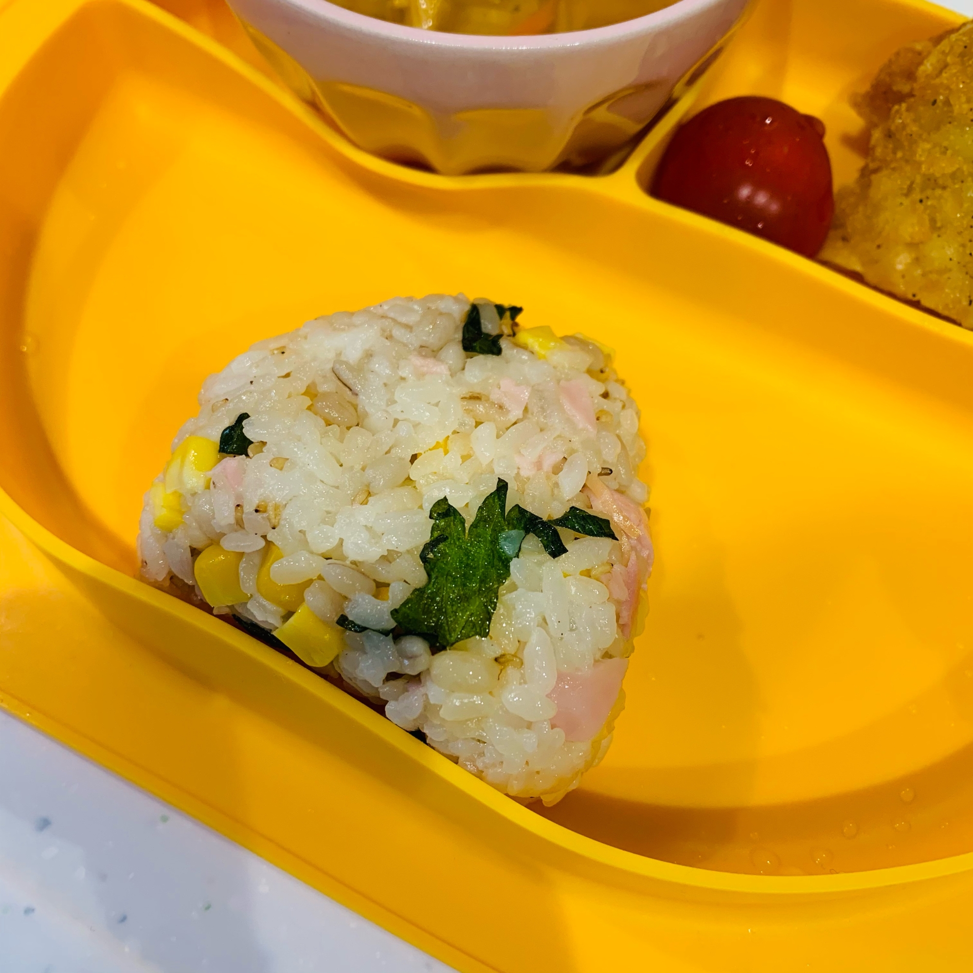 子供もすき！コーンハム大葉のおにぎり！