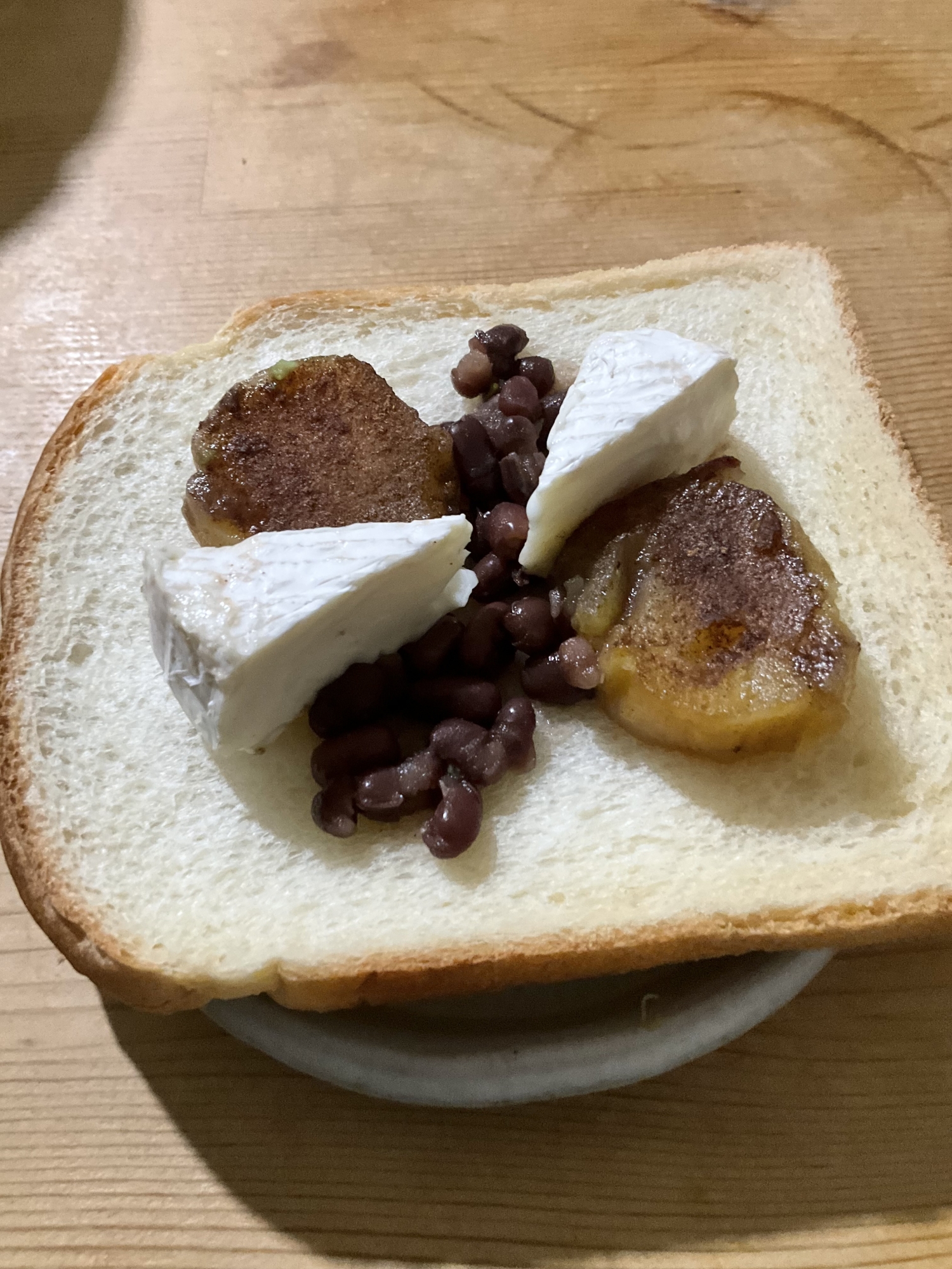 焼き芋小豆チーズオープンサンド
