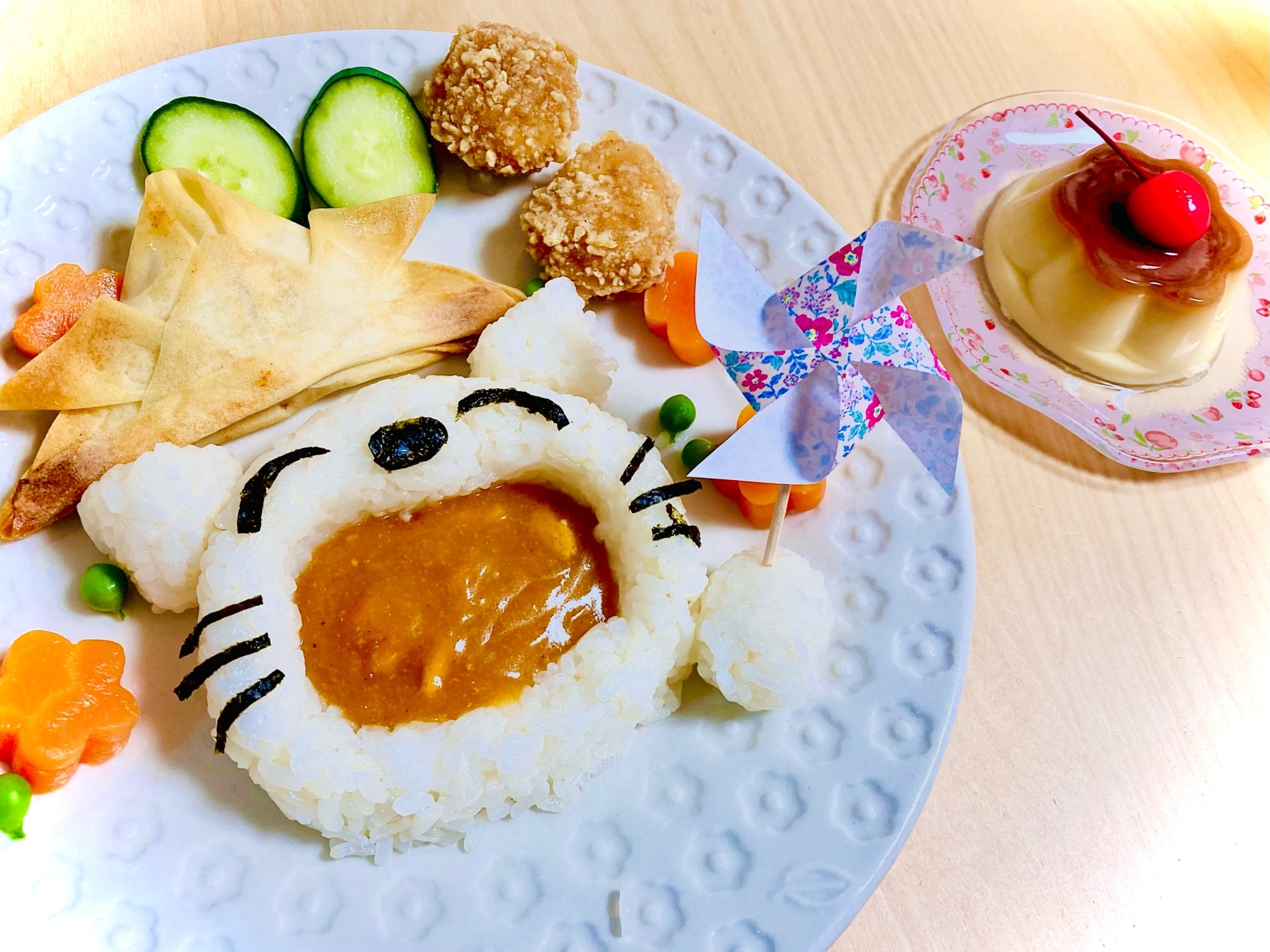 型なしでもキャラカレー⭐こどもの日のお子様ランチ レシピ・作り方 by しおぱんkitchen - 楽天レシピ