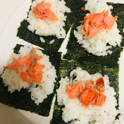 焼き鮭の海苔巻き