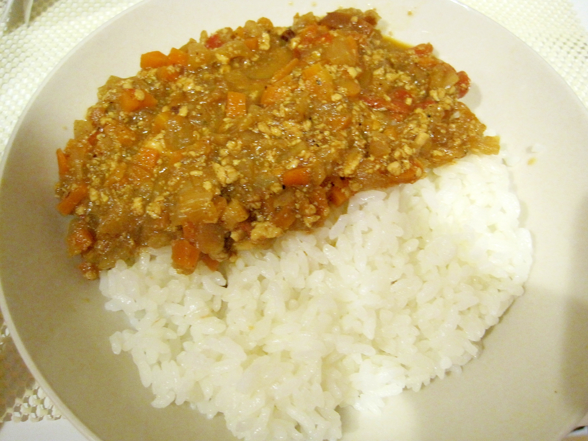 豆腐とトマトのカレーライス