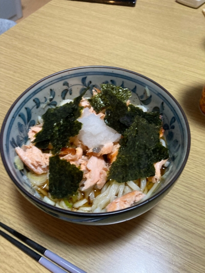 焼き鮭うどん