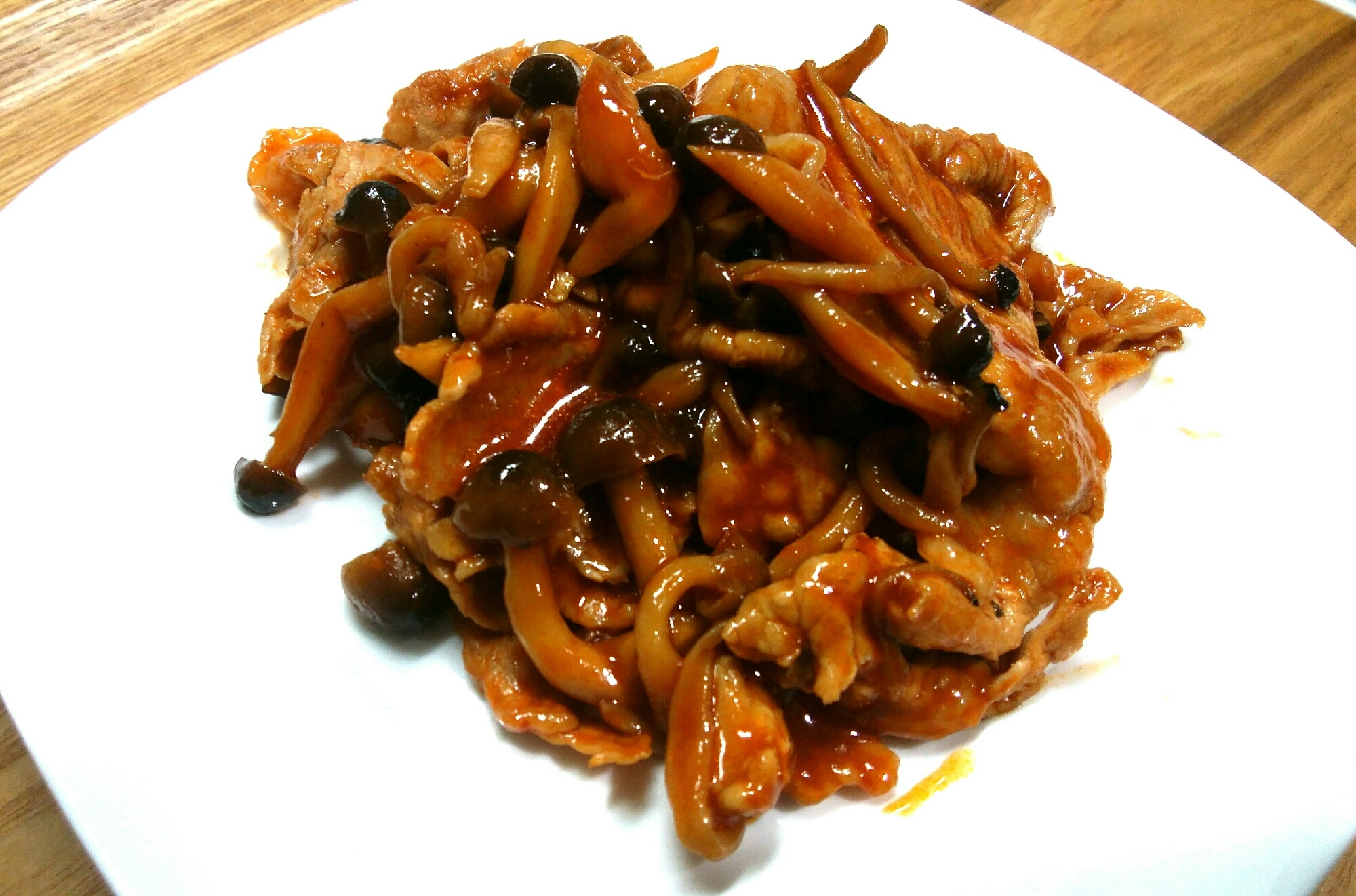 豚肉としめじのポークチャップ!お弁当にも‼