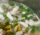 細ニラと豆腐の味噌汁