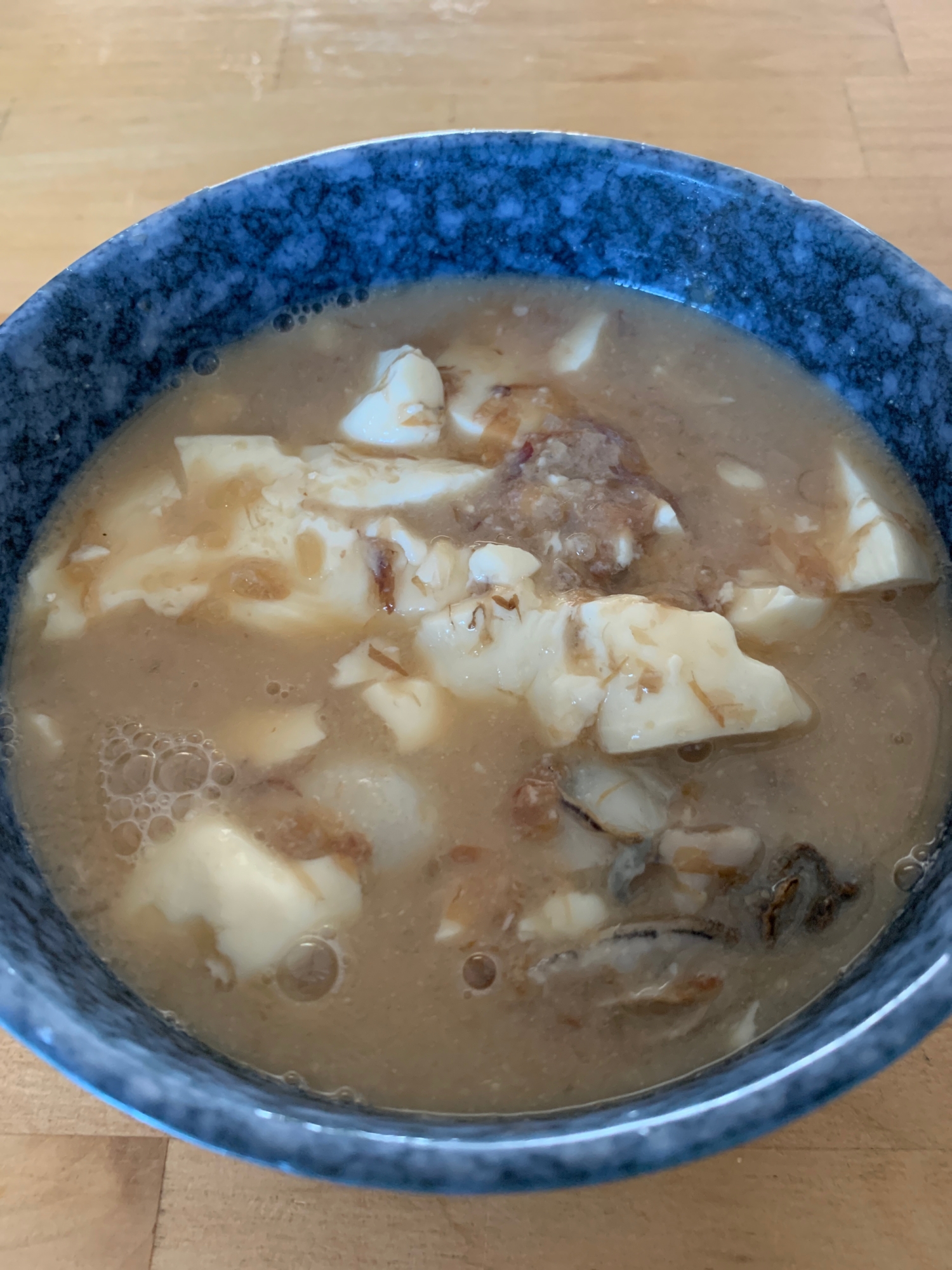 牡蠣と豆腐の粕汁