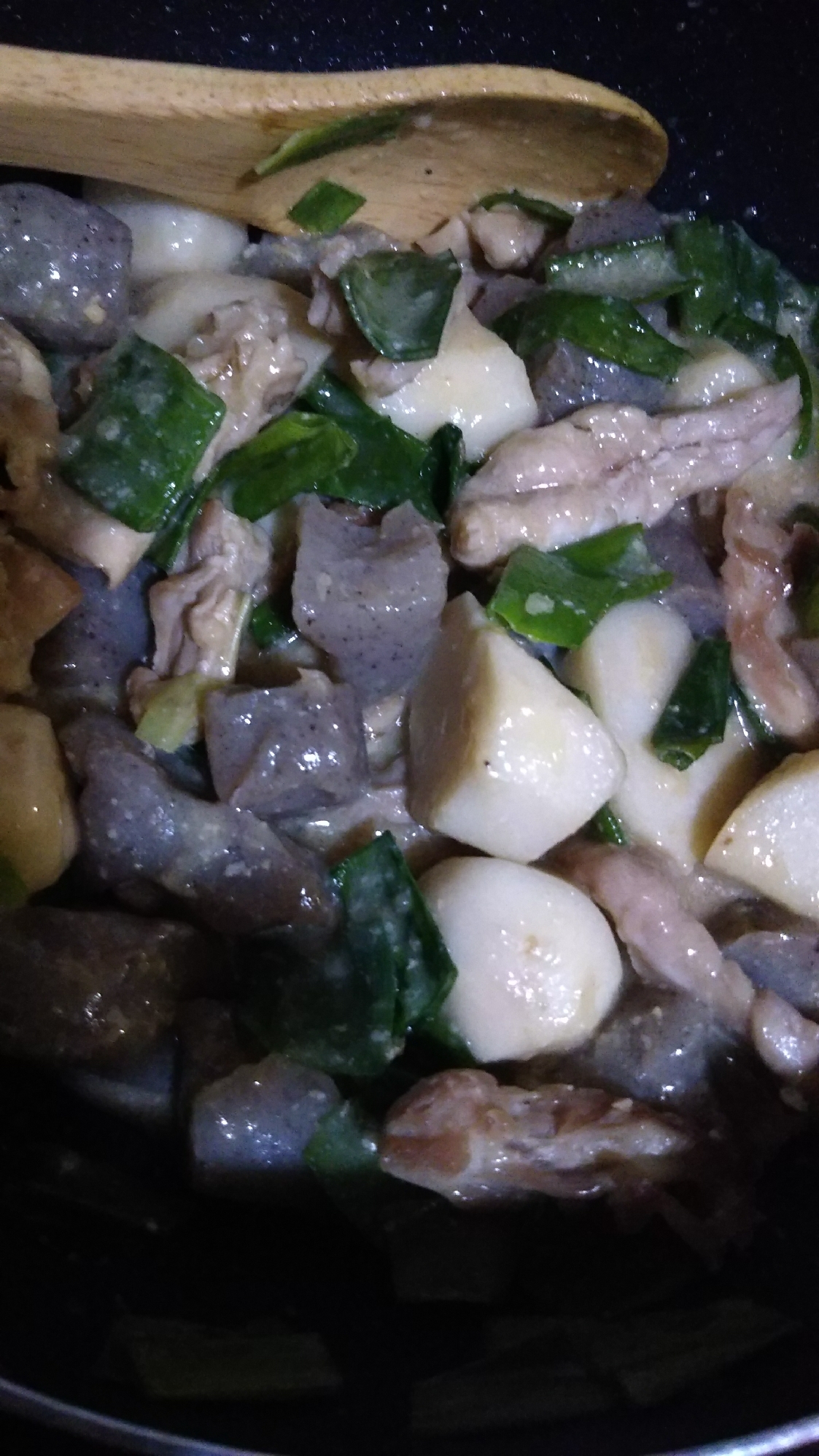 里芋と鶏せせり肉の味噌煮(о´∀`о)