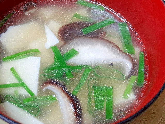 丸鶏塩茹でのリメイク☆　「豆腐スープ」