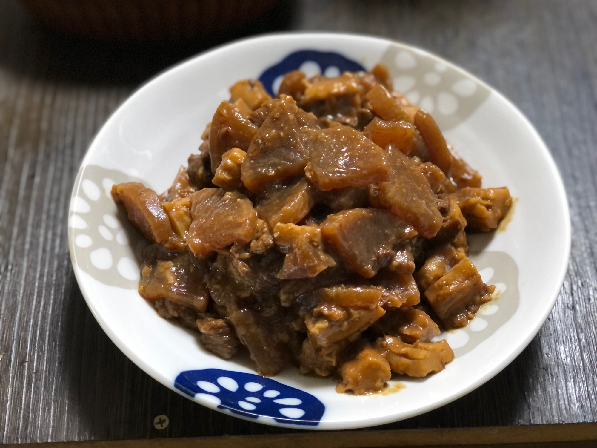 2日間煮込みます!つけてみそかけてみそでどて煮