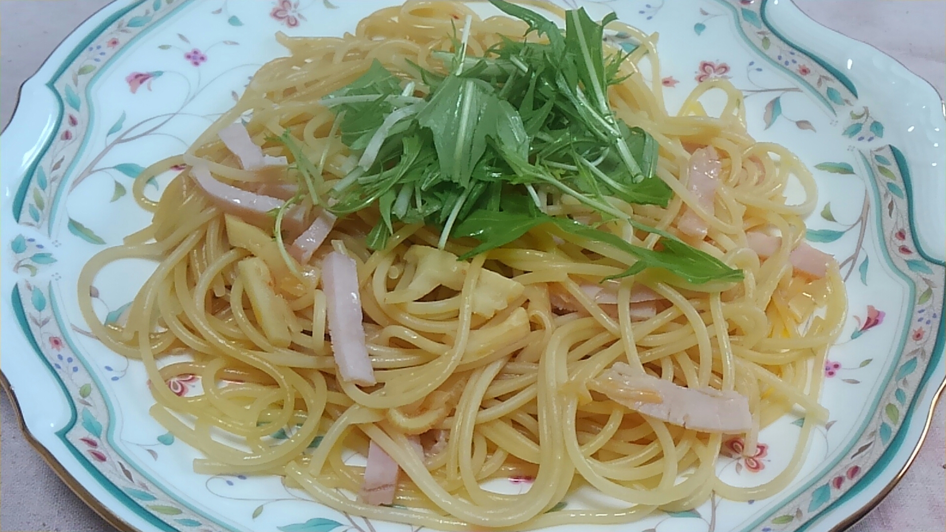 水菜とハムとメンマのパスタ☆