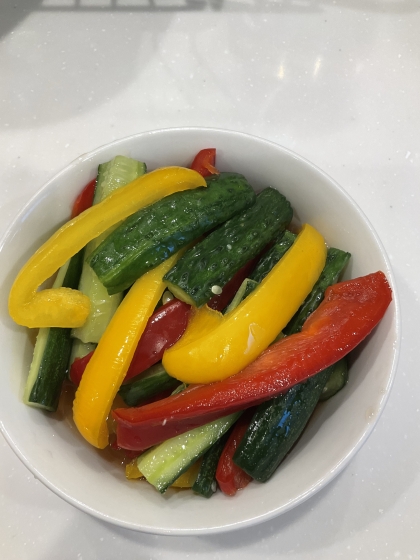 パプリカ・たまねぎ・きゅうりのカラフルマリネ