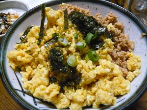 つゆだく鳥そぼろ丼