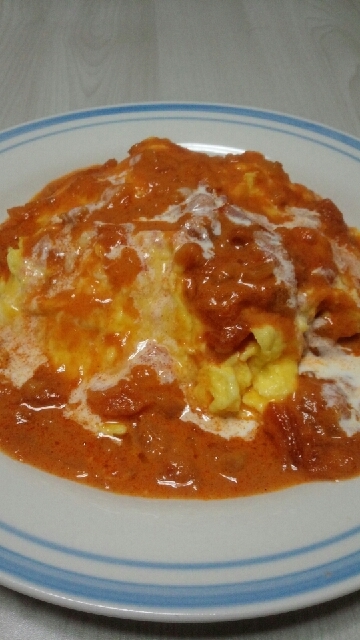 お店の味のようなトマトクリームオムライス♪