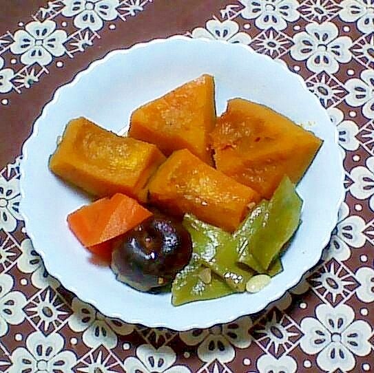 かぼちゃ・にんじん・椎茸・モロッコインゲンの煮物 レシピ・作り方 by