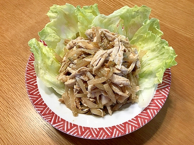 蒸し鶏と搾菜の胡麻和え（棒棒鶏風）