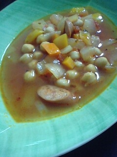 スペインのおふくろの味★豆のトマトスープ