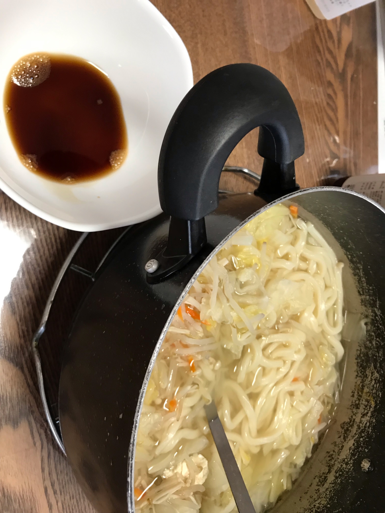 温野菜の残りで〆うどん！！味ぽん風味