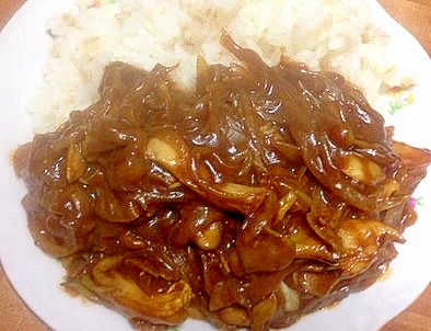 マイタケとエリンギとシイタケた玉ねぎのバターカレー