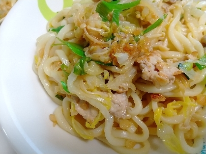 白菜とえのき豚肉の焼きうどん