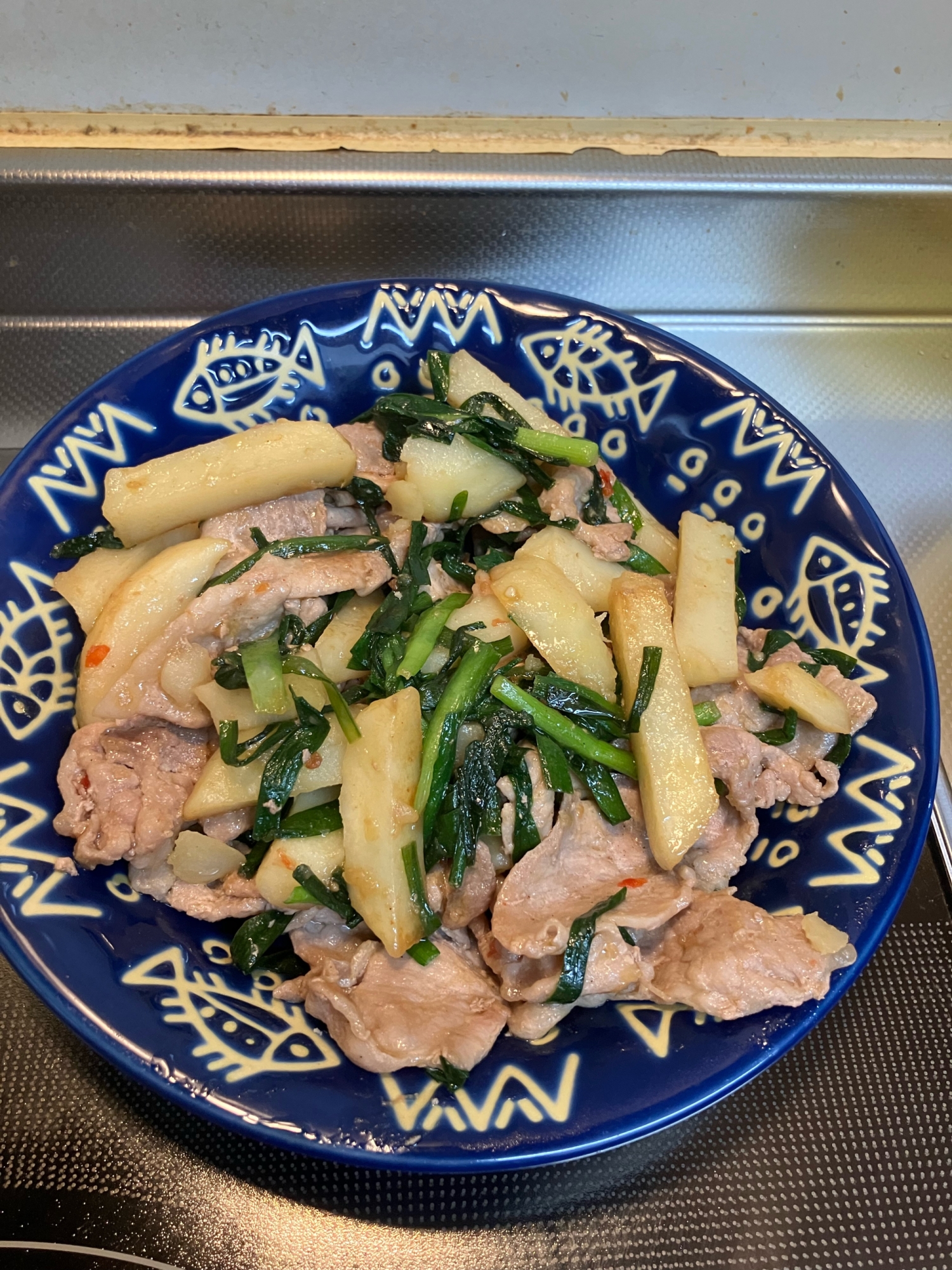 豚肉とジャガイモとニラ炒め^_^