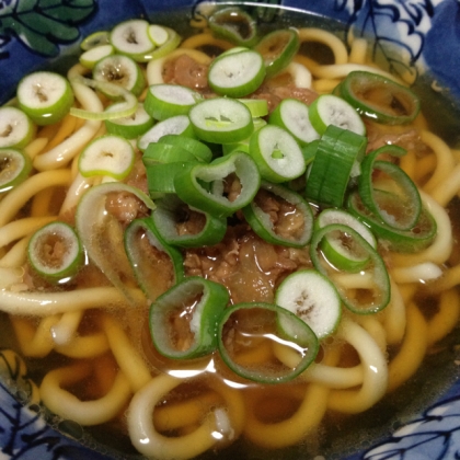 冷凍うどんとお肉余ってたのでお昼ご飯にしました♪( ´▽｀)
簡単で美味しくて良いですね♡