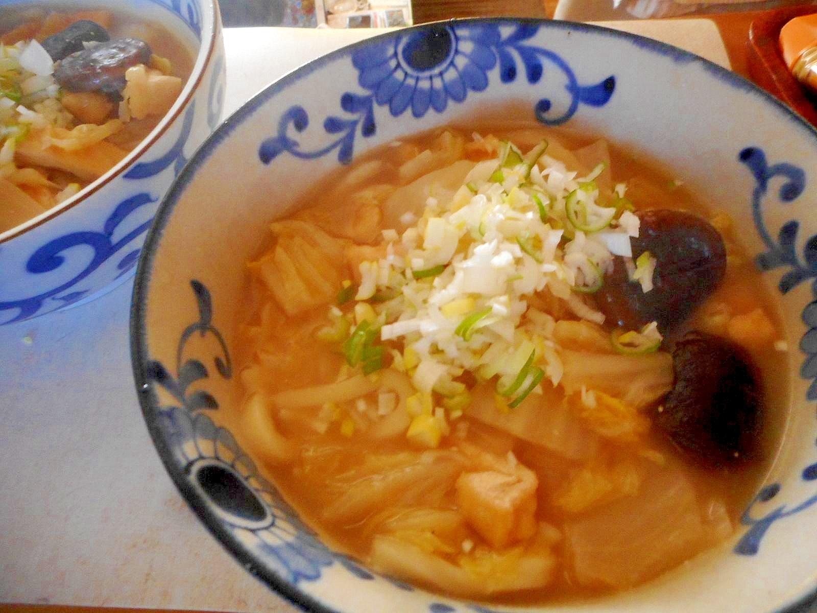 白菜と油揚げの味噌うどん