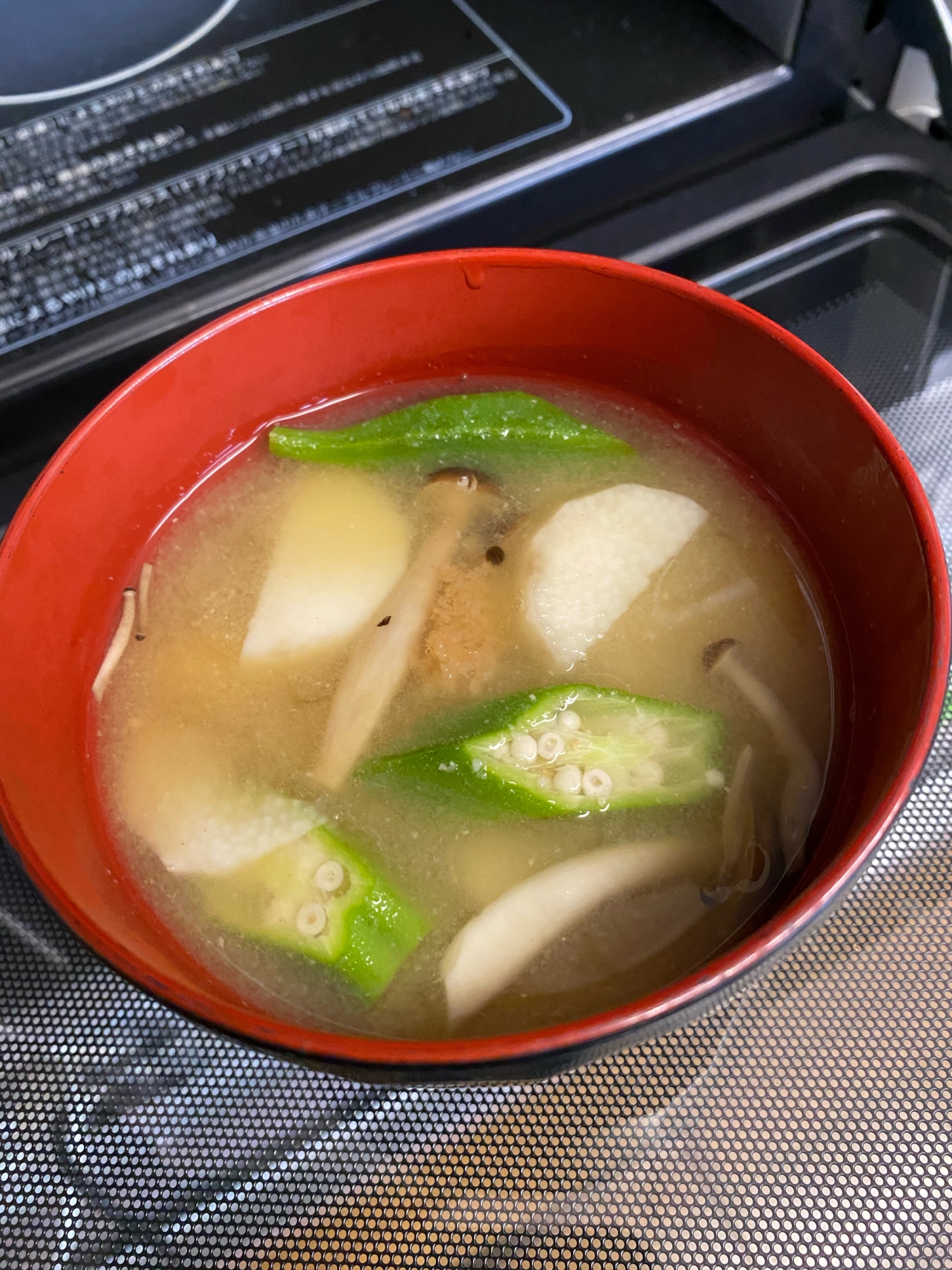 とろーり美味しい❣️長芋とオクラのお味噌汁