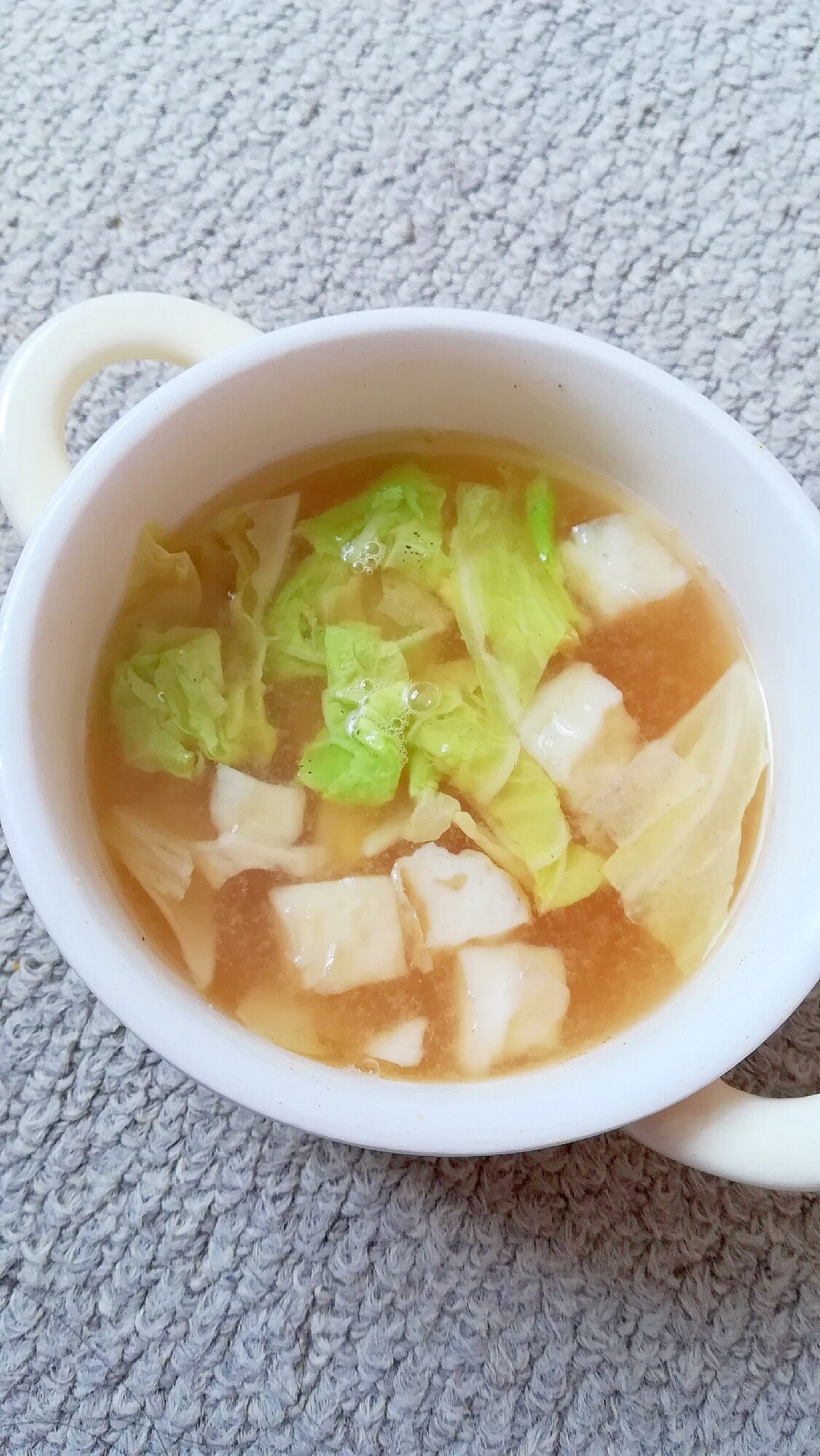 白菜と笹かまぼこの即席お味噌汁 レシピ・作り方 by みずたまSweet