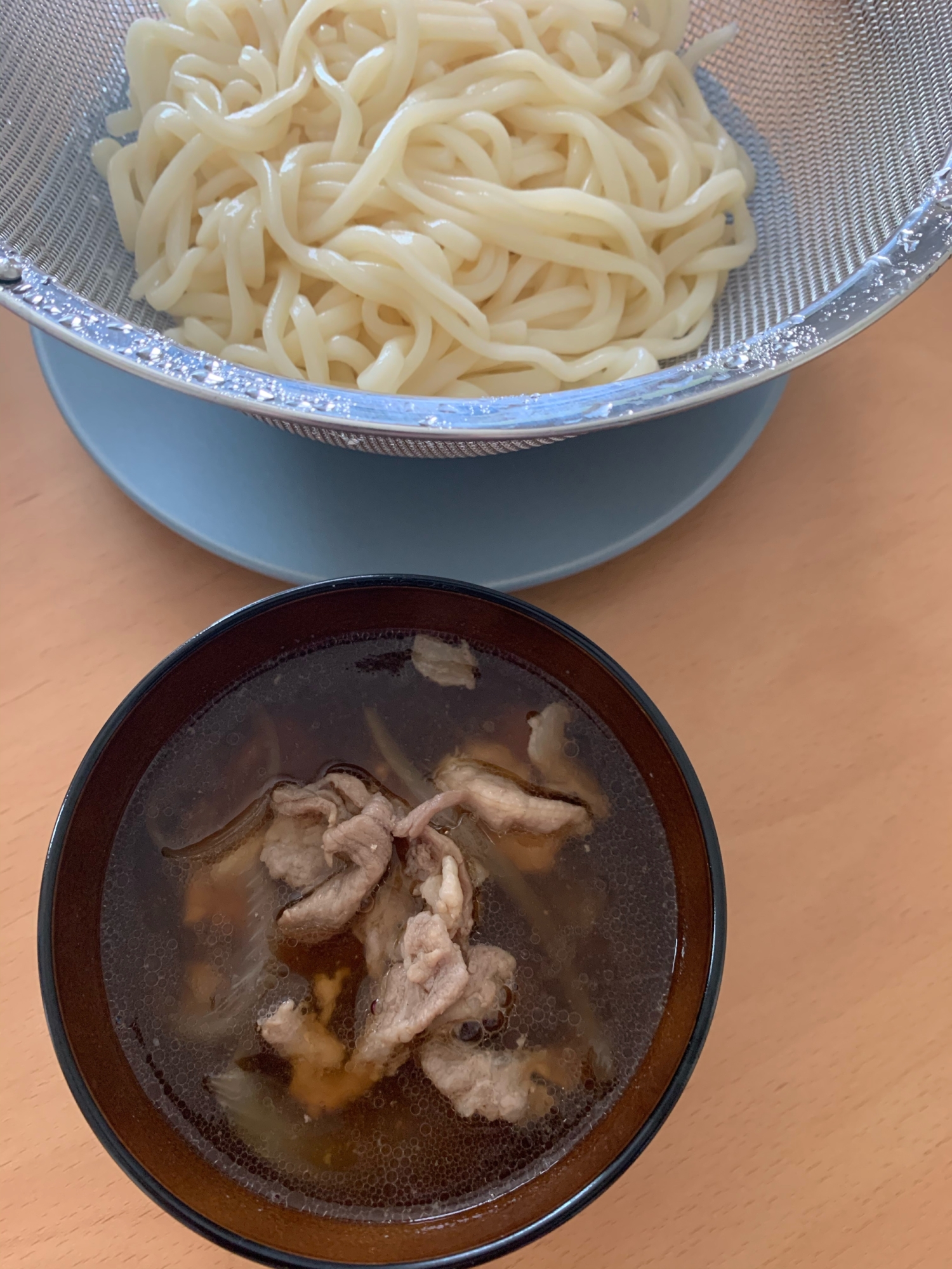 肉汁つけうどん