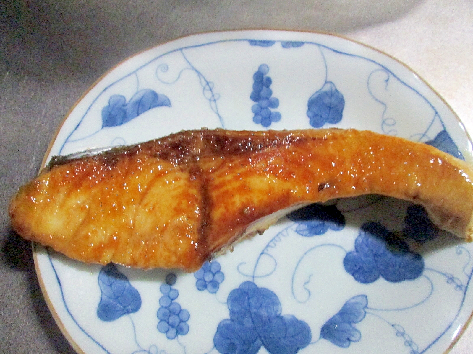 柚子胡椒でピリッとするブリの照り焼き