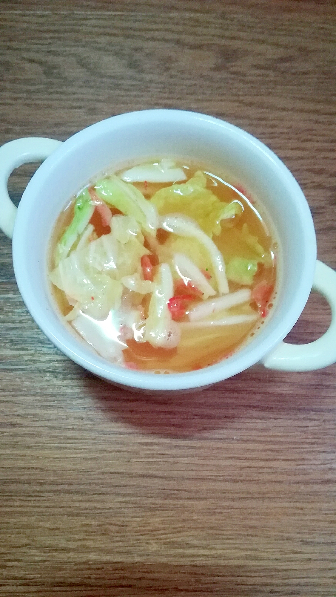 生姜がアクセント☆白菜と干し桜えびの和風スープ