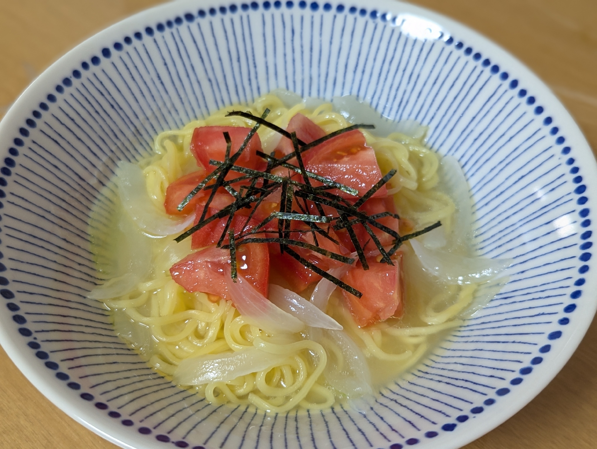 新たまねぎとトマト塩ラーメン