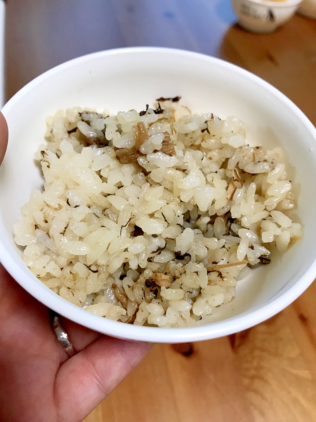 調味料なし！！混ぜるだけ！！もずくの炊き込みご飯