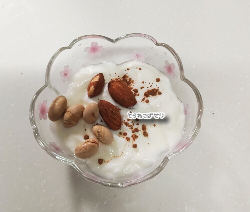 福豆とアーモンドのヨーグルト