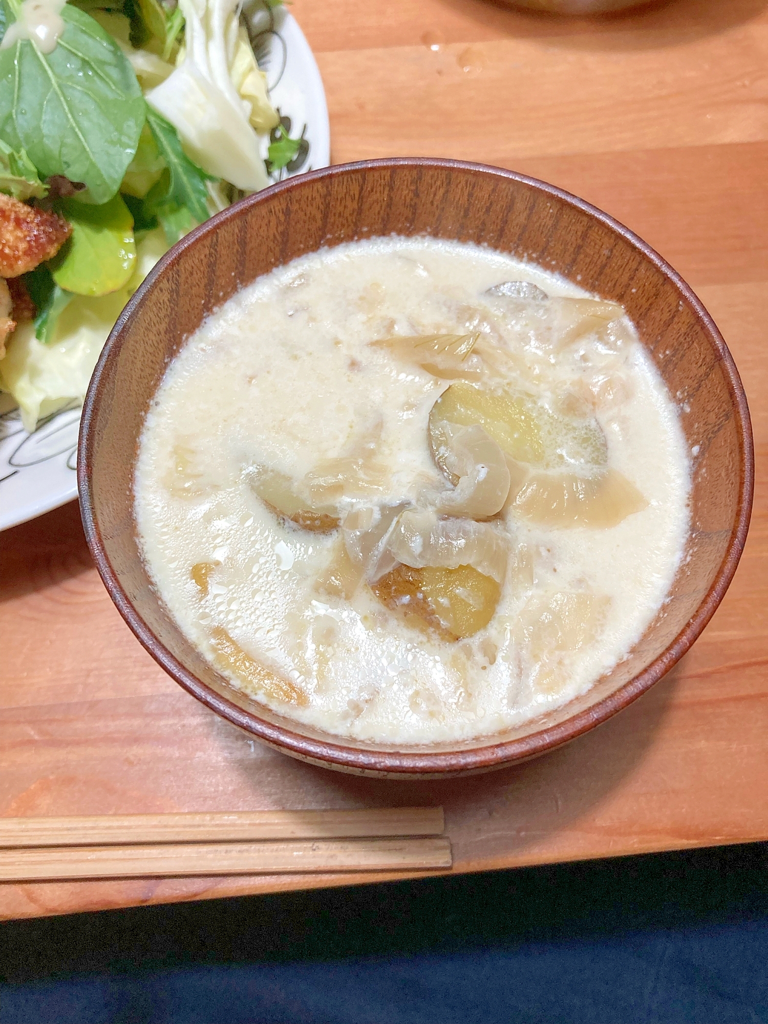 白菜と玉ねぎとじゃがいもの無水スープ