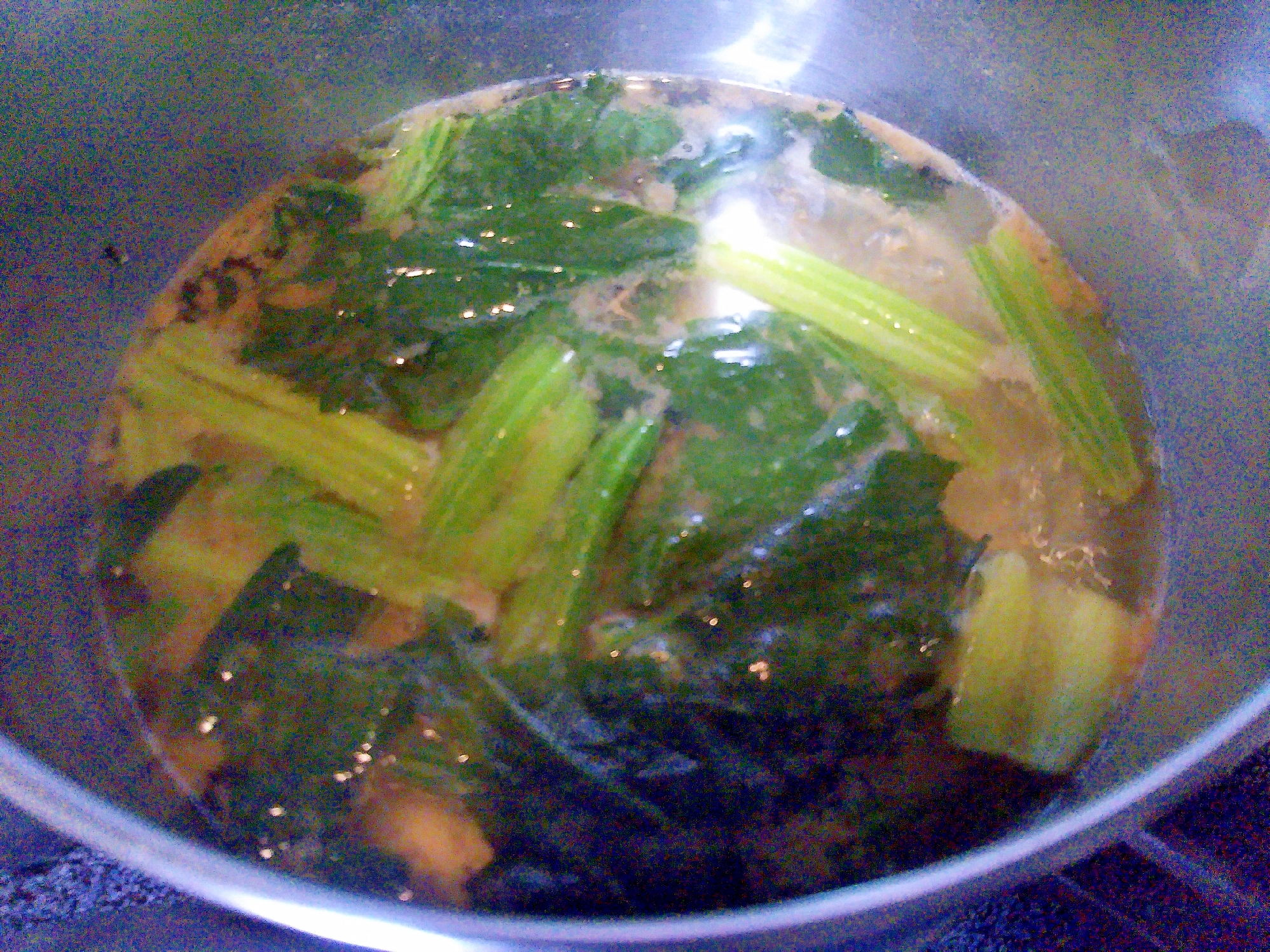 小松菜のすり胡麻スープ