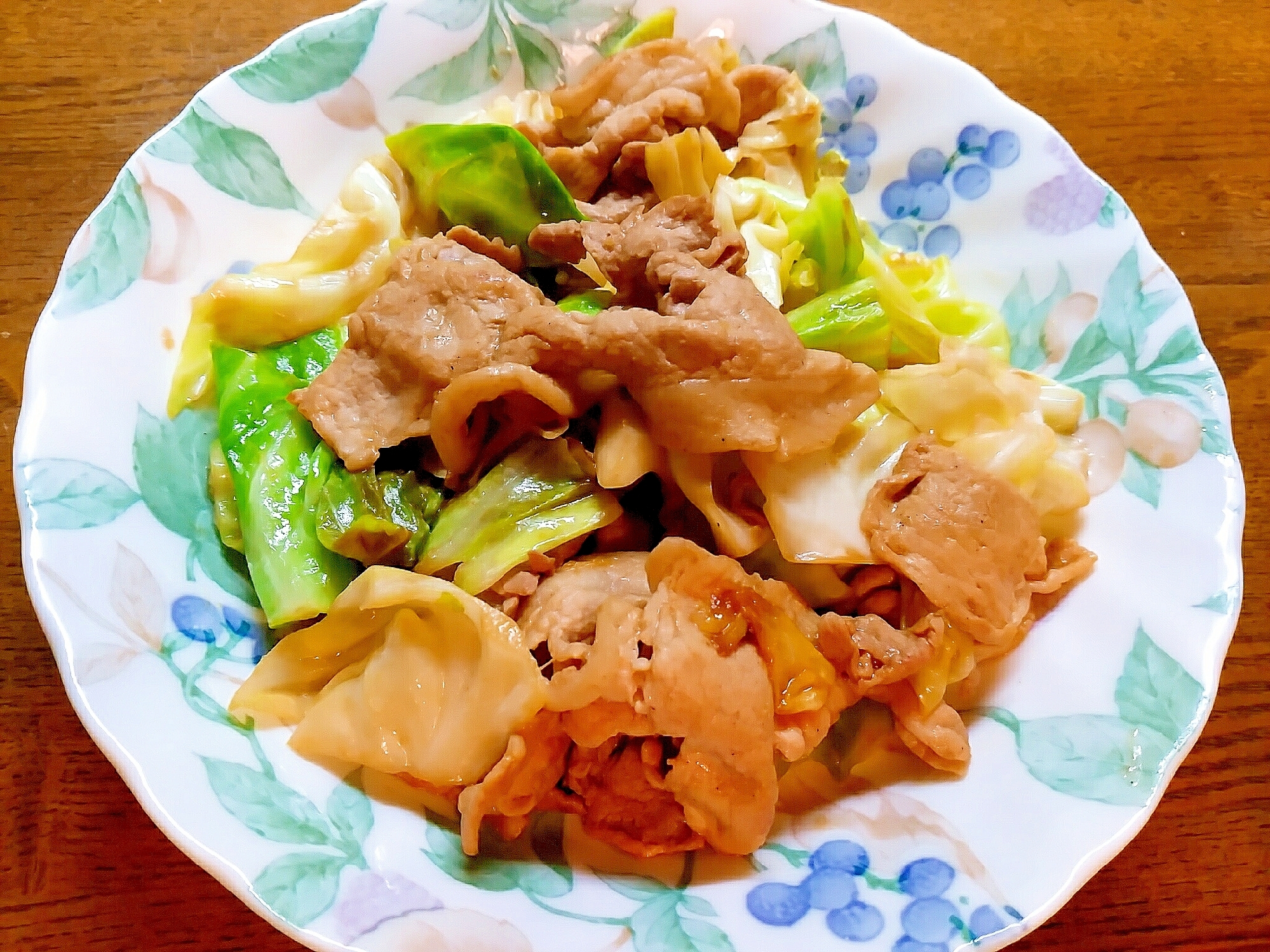 キャベツと豚肉の生姜焼き