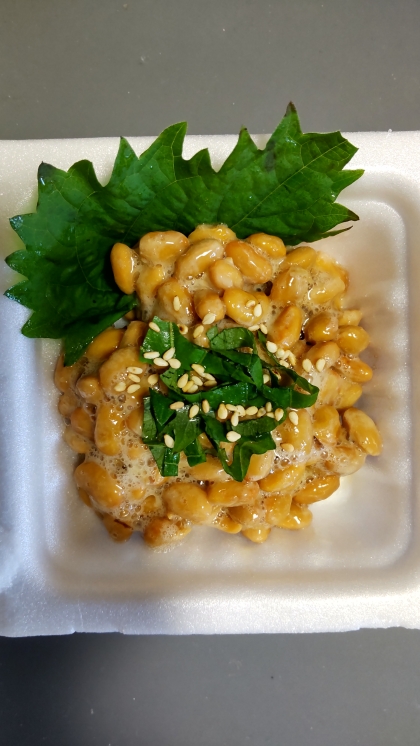 おつまみにᕷ*チャンジャと大葉のアレンジ納豆ꕤ୭*