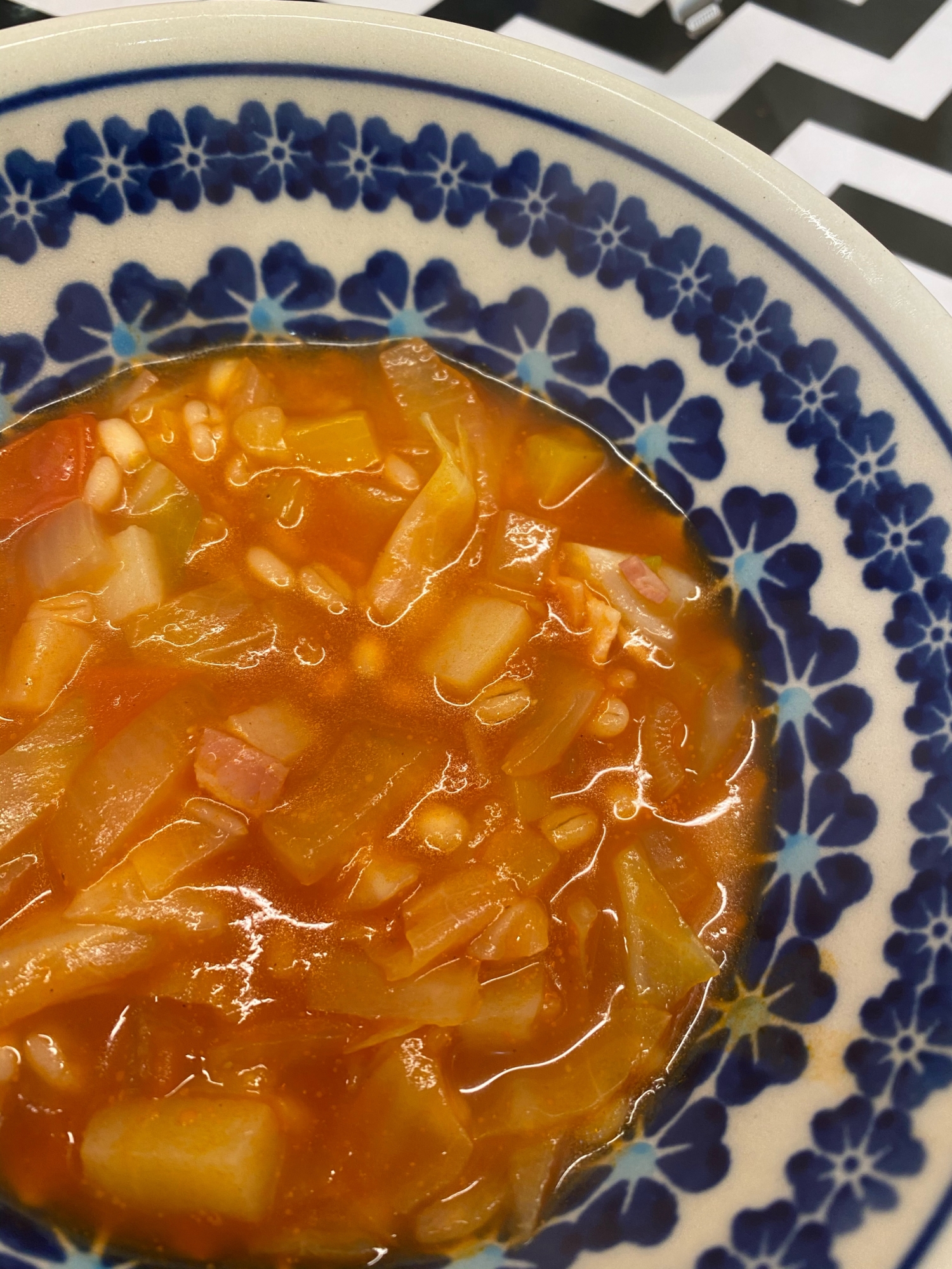 STAUBでカフェ風ミネストローネ