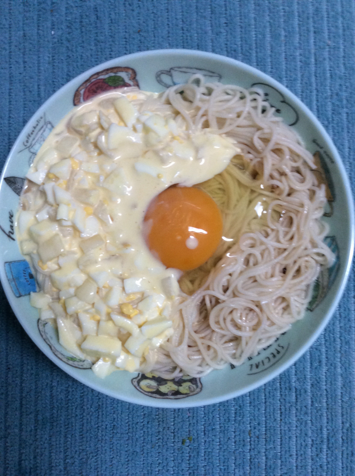 卵サラダで♪こってり釜玉そうめん