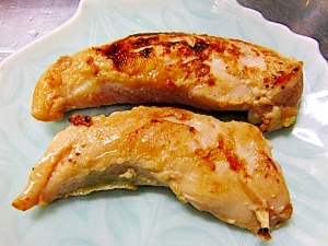 鶏ササミの醤油麹漬け焼き