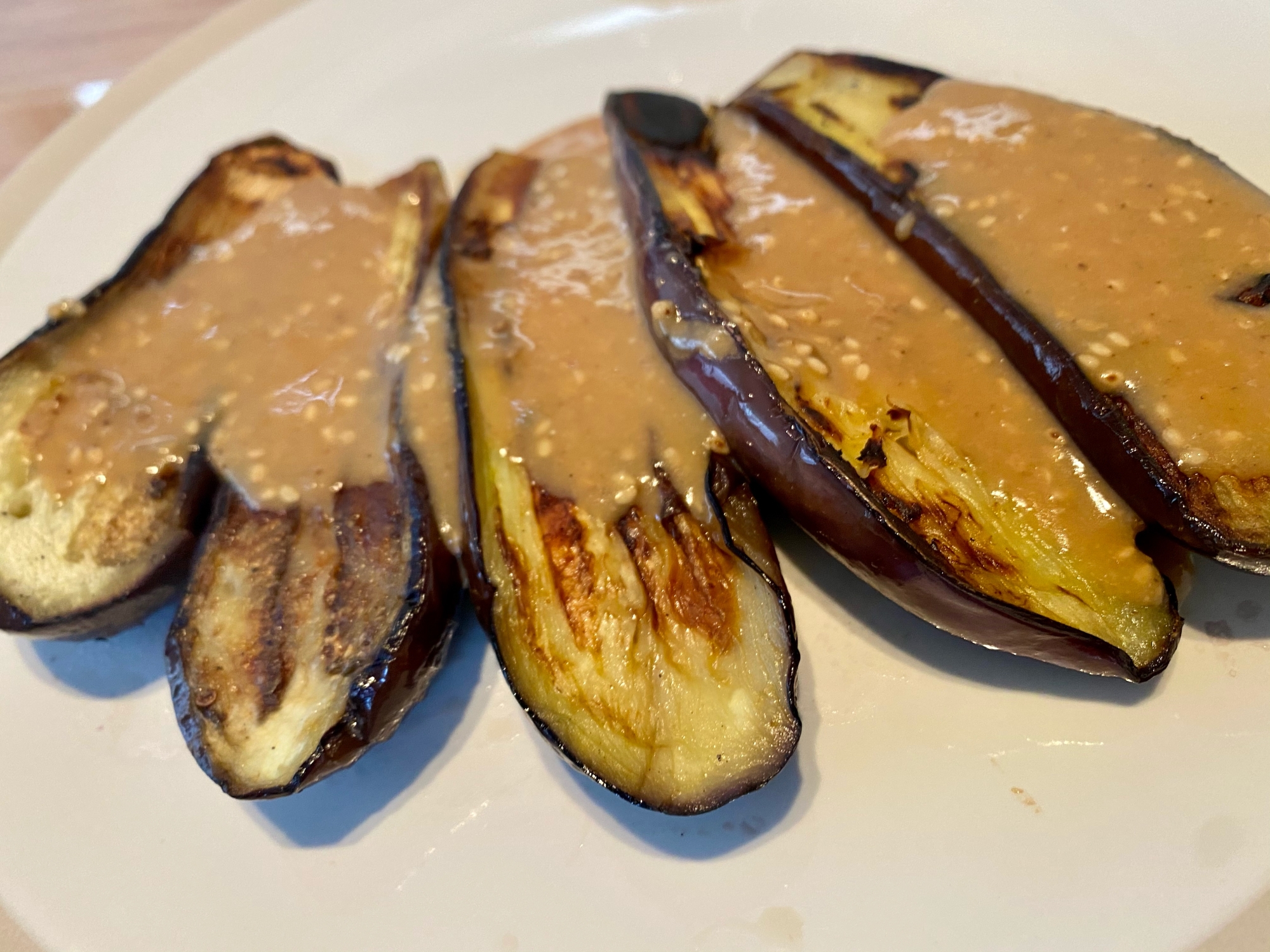 焼き茄子の胡麻だれがけ