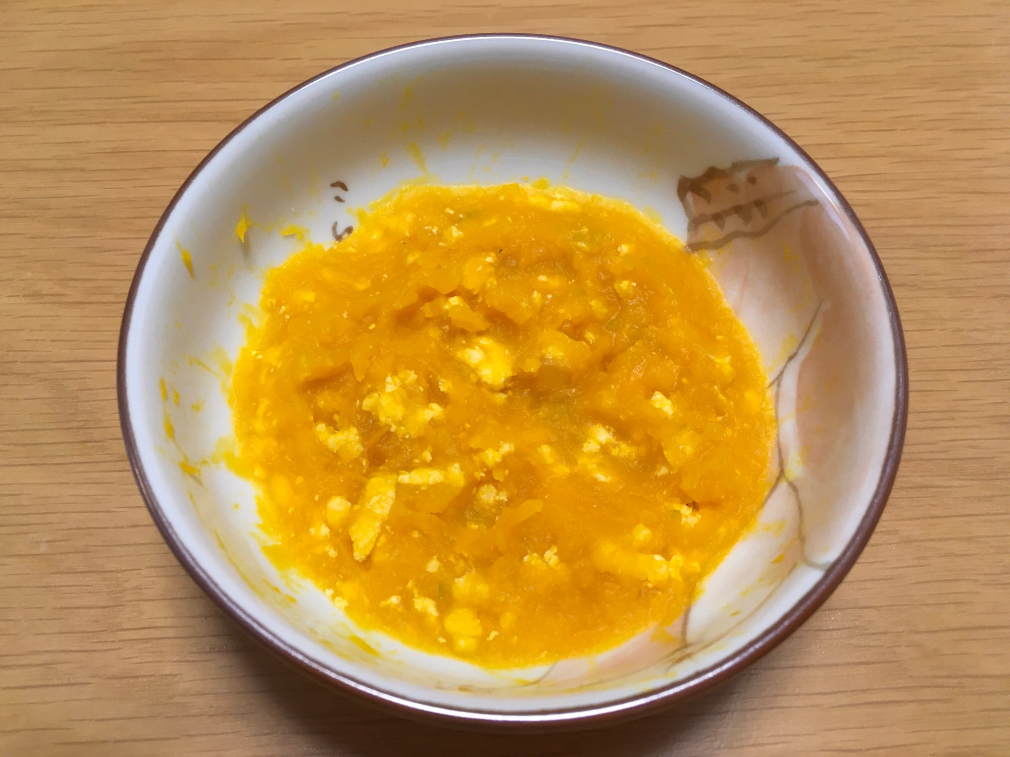 【離乳食】鶏ひき肉とたまねぎ入りかぼちゃサラダ