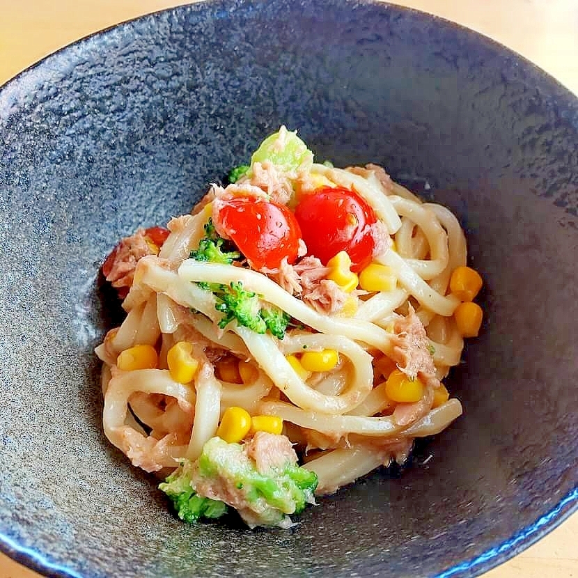 彩りうどん(まな板・包丁不要♪)