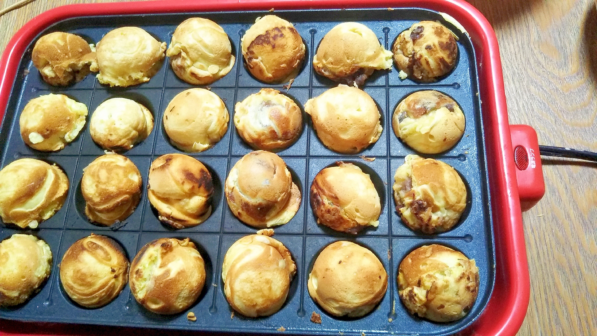 簡単お菓子　たこ焼き器で作る♪ミニ今川焼き