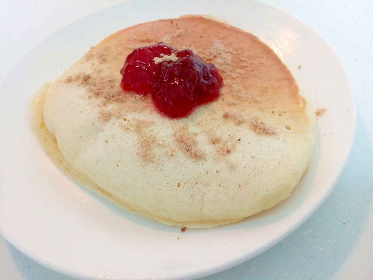 イチゴジャムと黒糖のホットケーキ