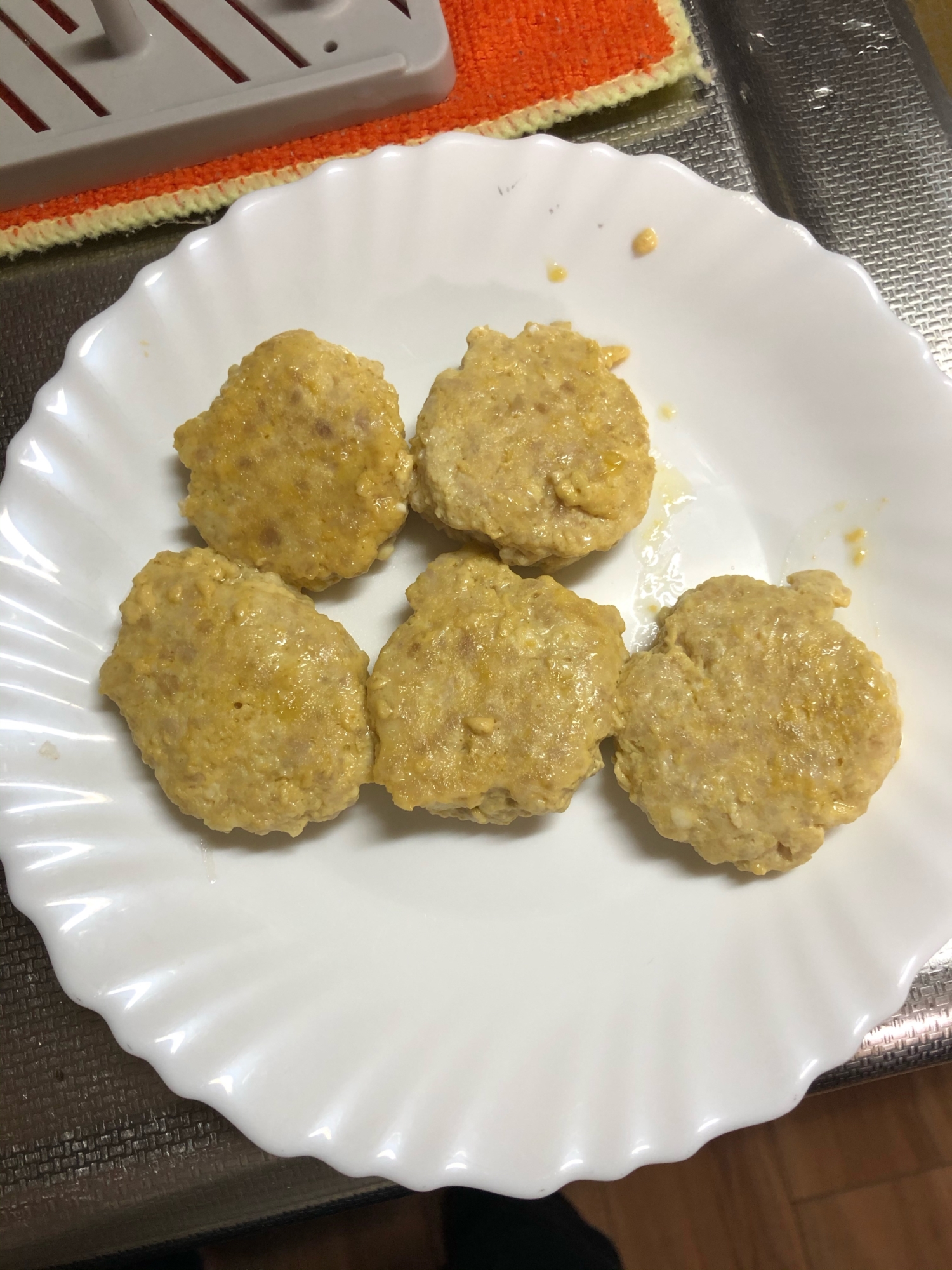 離乳食　豆腐ハンバーグ(卵黄入り)