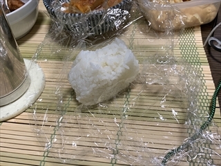 サラダチキンマヨネーズおにぎり