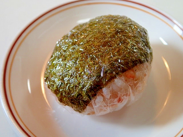 お茶漬けの素で 鮭フレークとおかかのおにぎり レシピ 作り方 By ぷ みぃまま 楽天レシピ お茶漬けの素で 鮭フレークとおかかのおにぎり レシピ 作り方 By ぷ みぃまま 楽天レシピ