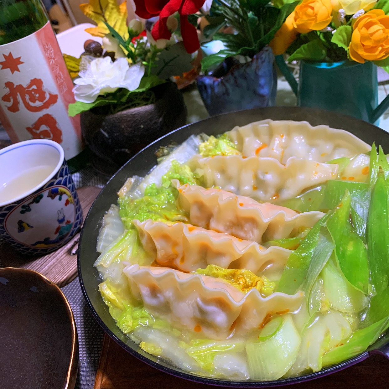 白菜とお葱のシンプル餃子鍋