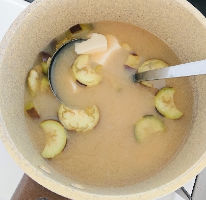 豆腐となすのお味噌汁